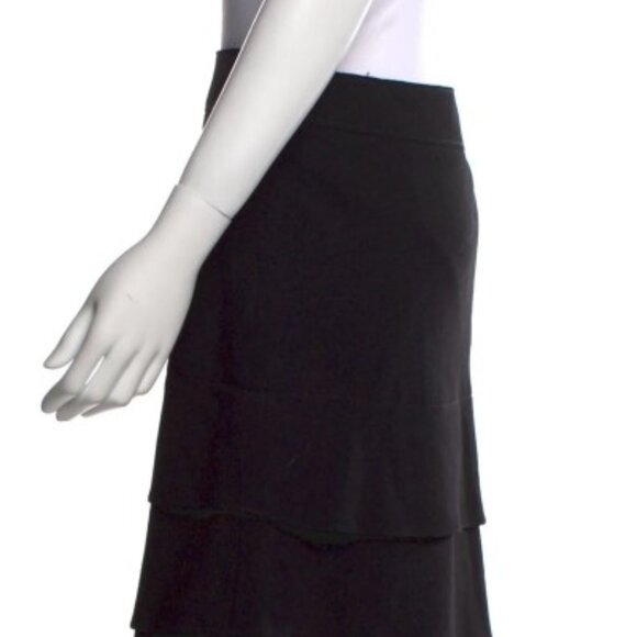 Valentino Virgin Wool Tiered Knee-Length Skirt Size: M | US8, IT44 - Picture 2 of 2
